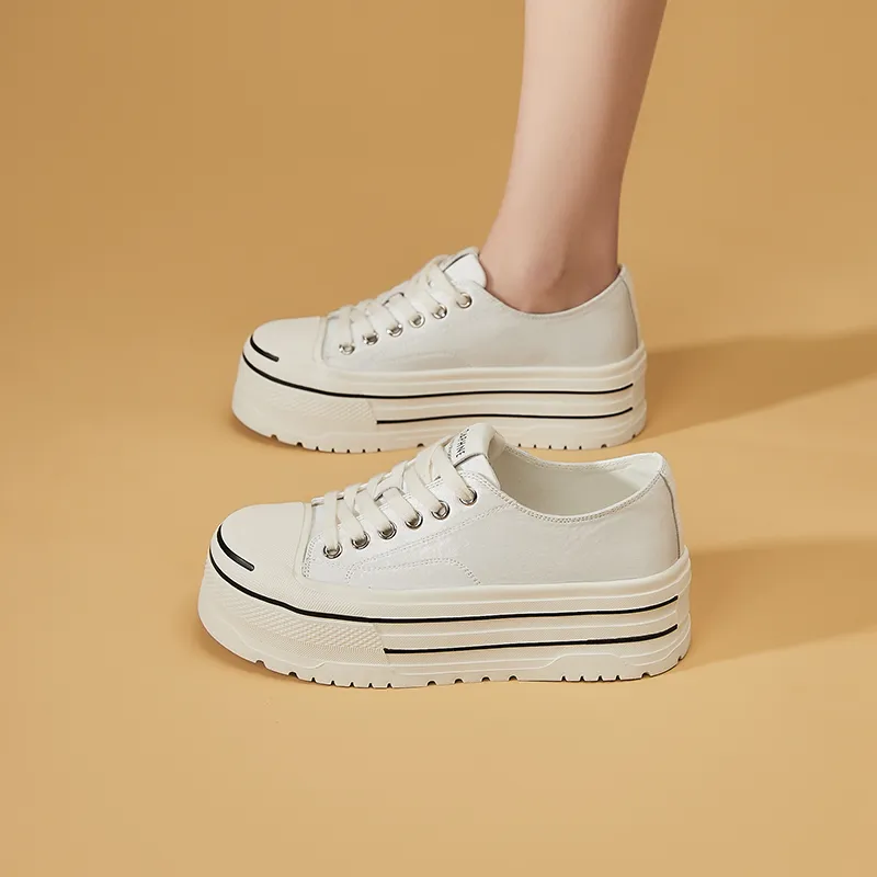 DAPHNE Low Top Skateboard Shoes Women's-9