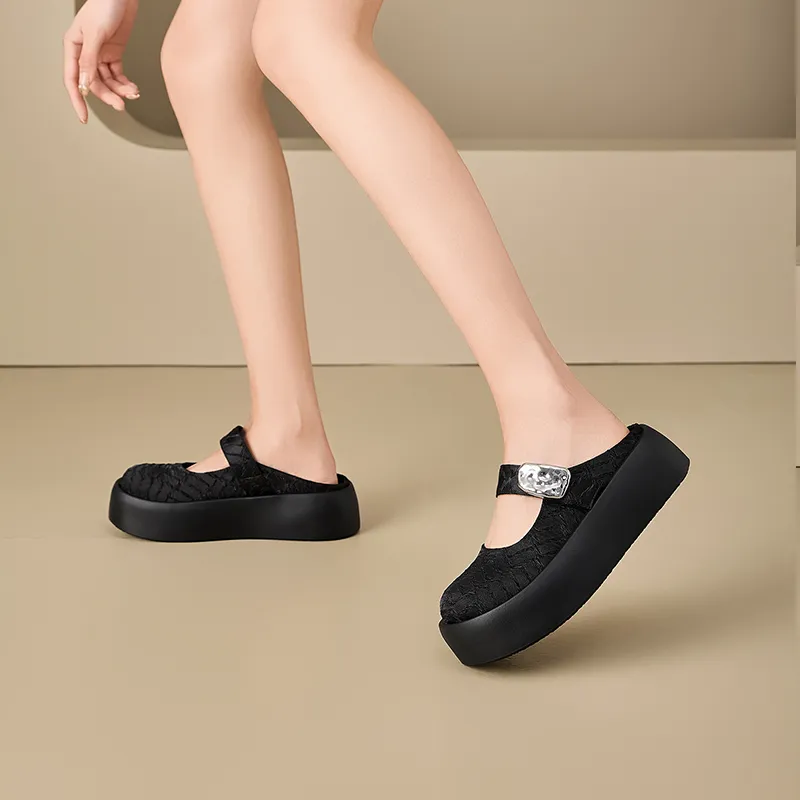 DAPHNE Closed Toe Slippers Women's-10