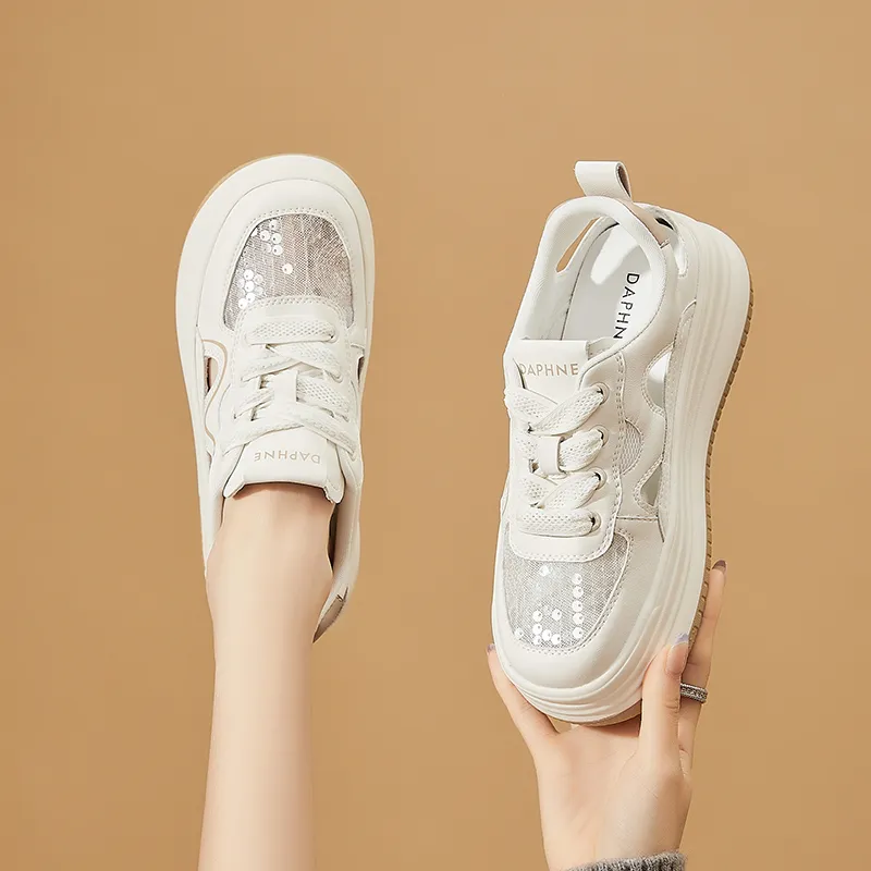 DAPHNE Low Top Skateboard Shoes Women's-4