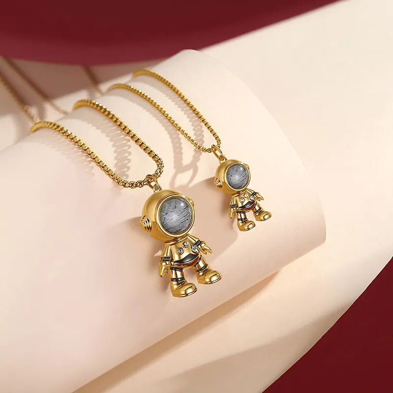 XIAOHANGJIA·TAIKONGZAOWU Brass Zircon Necklaces Unisex-5