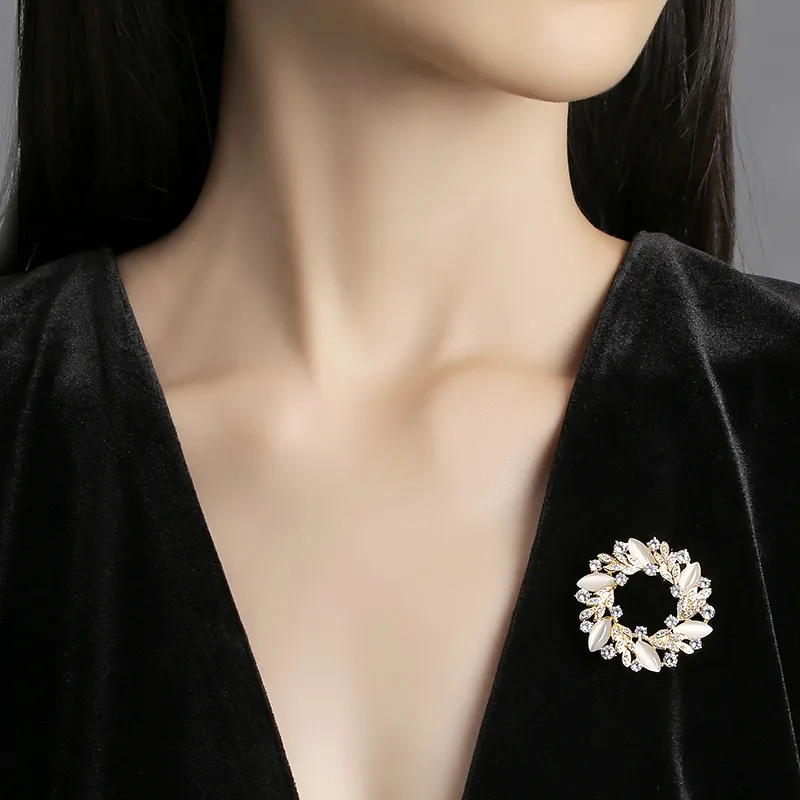 VIOLET Eco Friendly Alloy Brooches Women's-1
