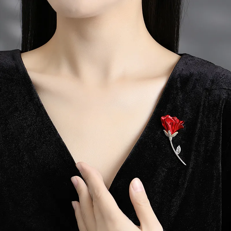 VIOLET Brooches Women's-1