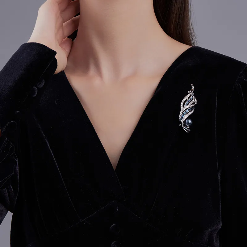 VIOLET Brooches Women's-1