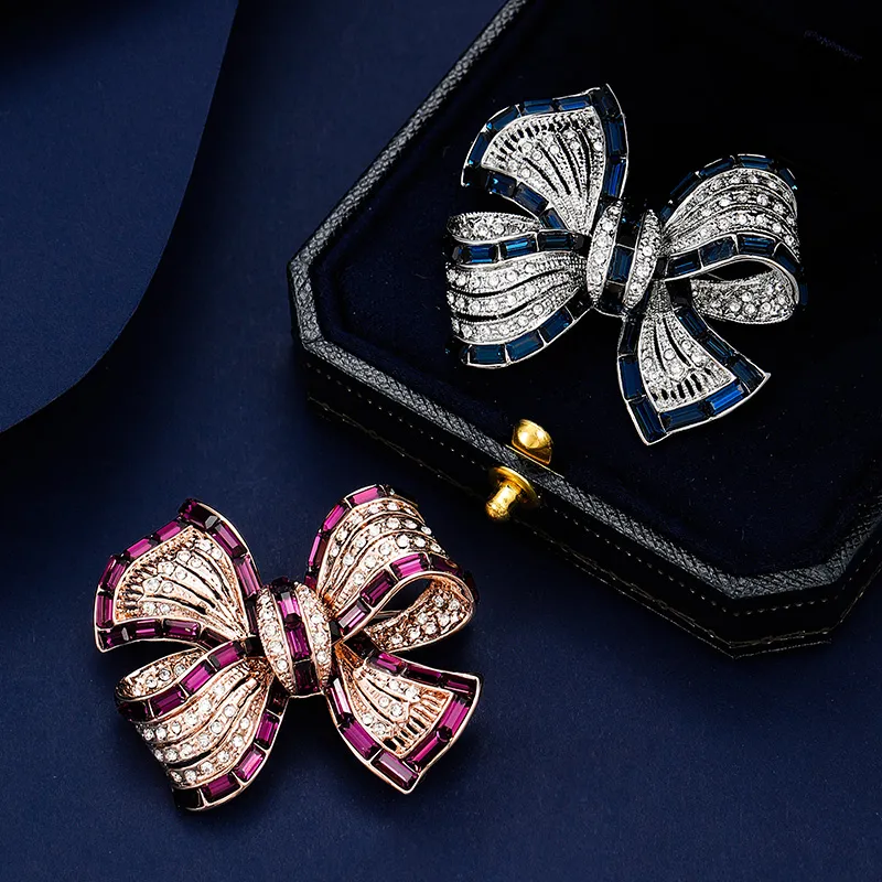 VIOLET Brooches Women's-9