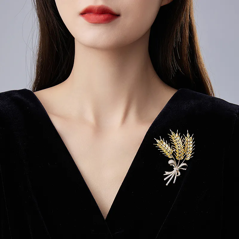 VIOLET Brooches Unisex-1