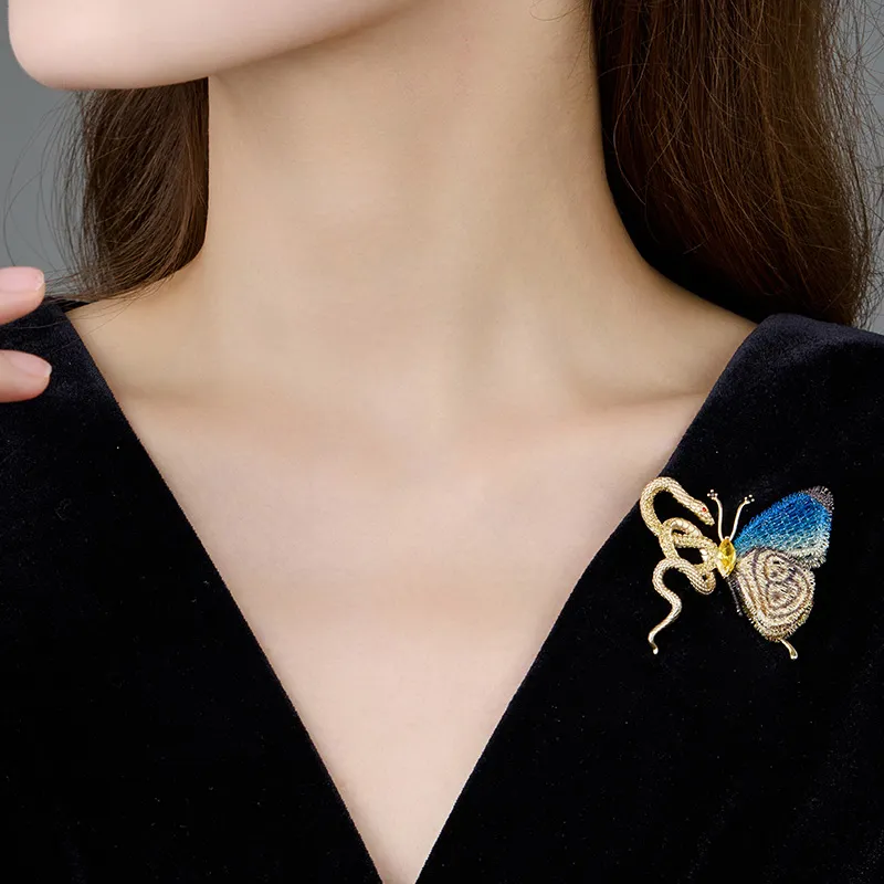 VIOLET Copper Alloy Brooches Unisex-1