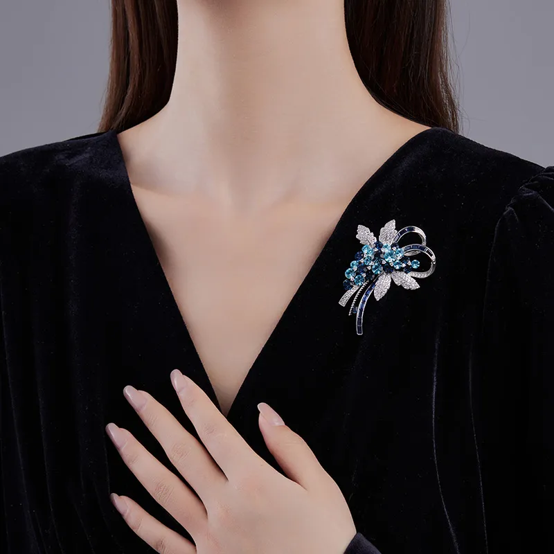 VIOLET Synthetic Cubic Zirconia Brooches Unisex-1