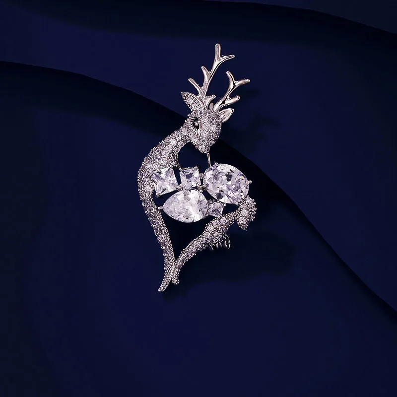 VIOLET Brooches Unisex-2
