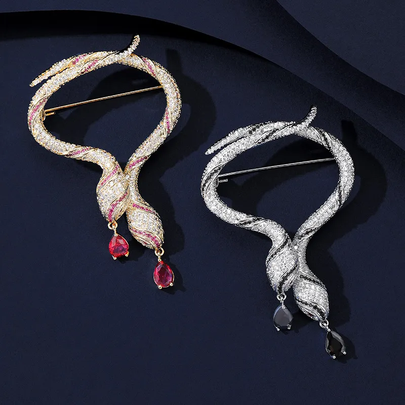 VIOLET Copper Alloy Brooches Unisex-3
