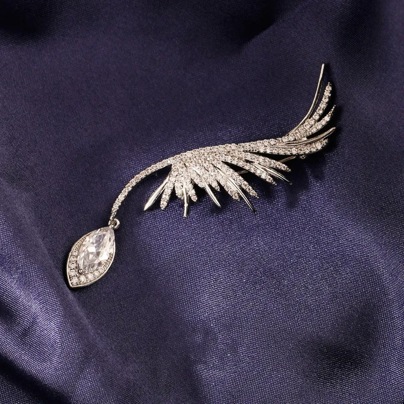 VIOLET Brooches Unisex-2