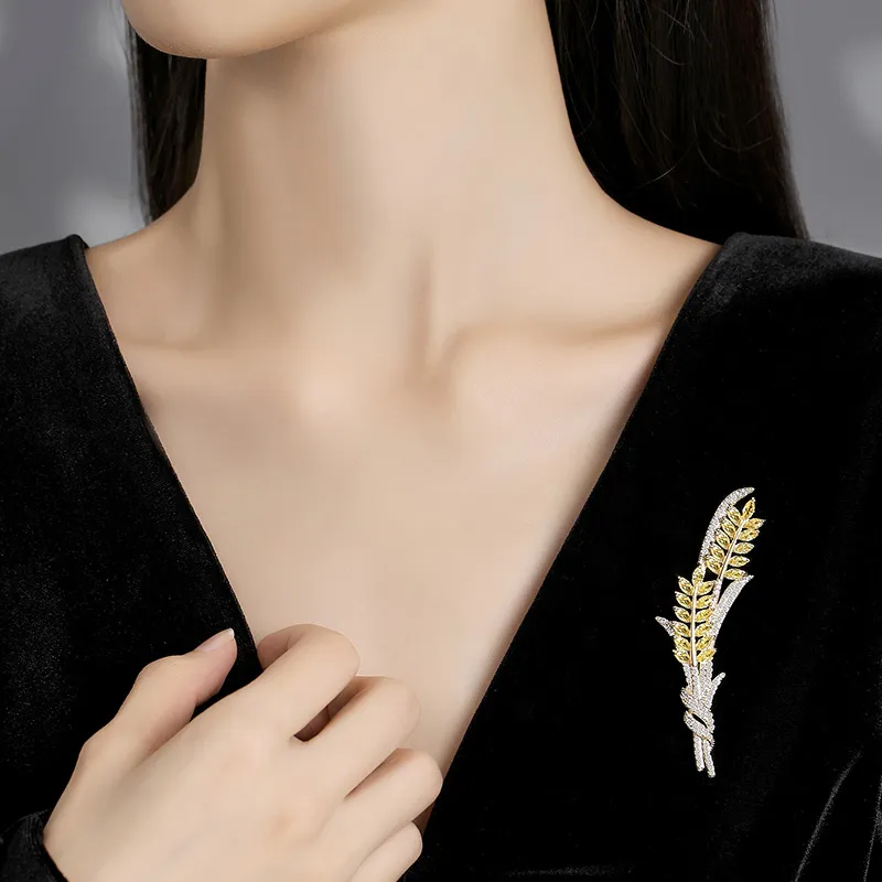 VIOLET Synthetic Cubic Zirconia Brooches Unisex-1