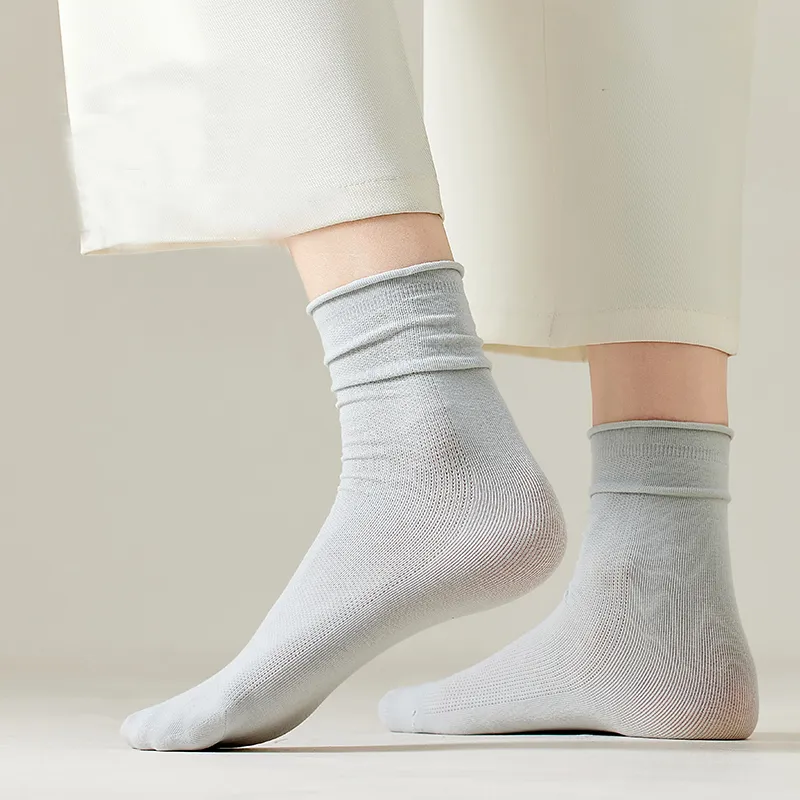 ROBINHOOD Mid Calf Socks Women's Combo Set-4