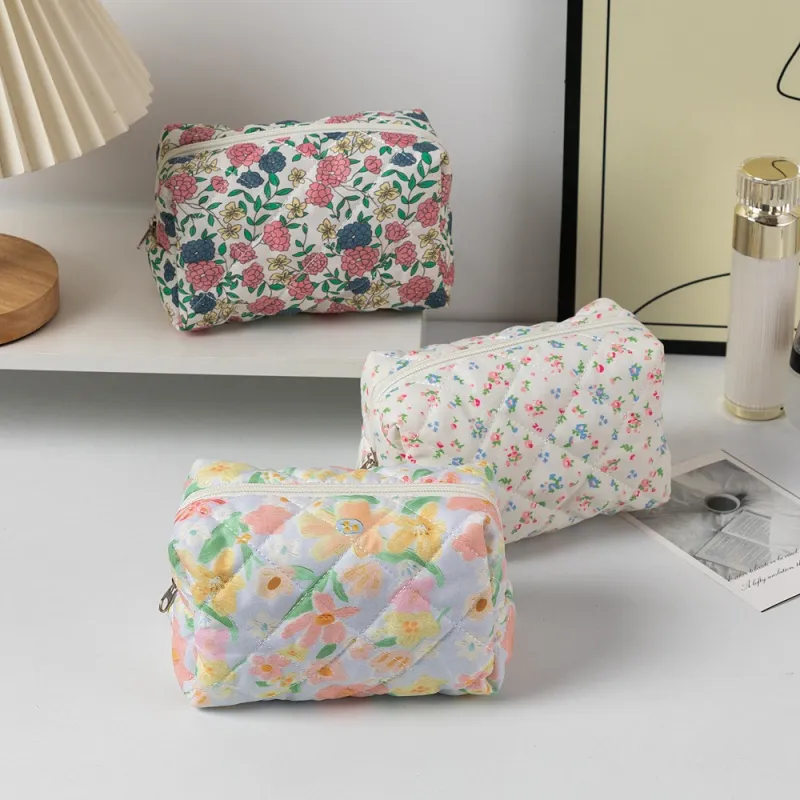 ZHIYIN Travel Floral Skincare Storage Bag, Small Floral Storage Portable Wash Bag For Women's Make up Tools-1