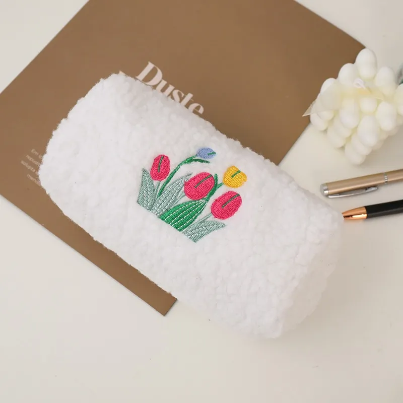 ZHIYIN White Floral Large Capacity Travel Toiletry Bag For Skincare Storage Portable Women's Make up Tools-3