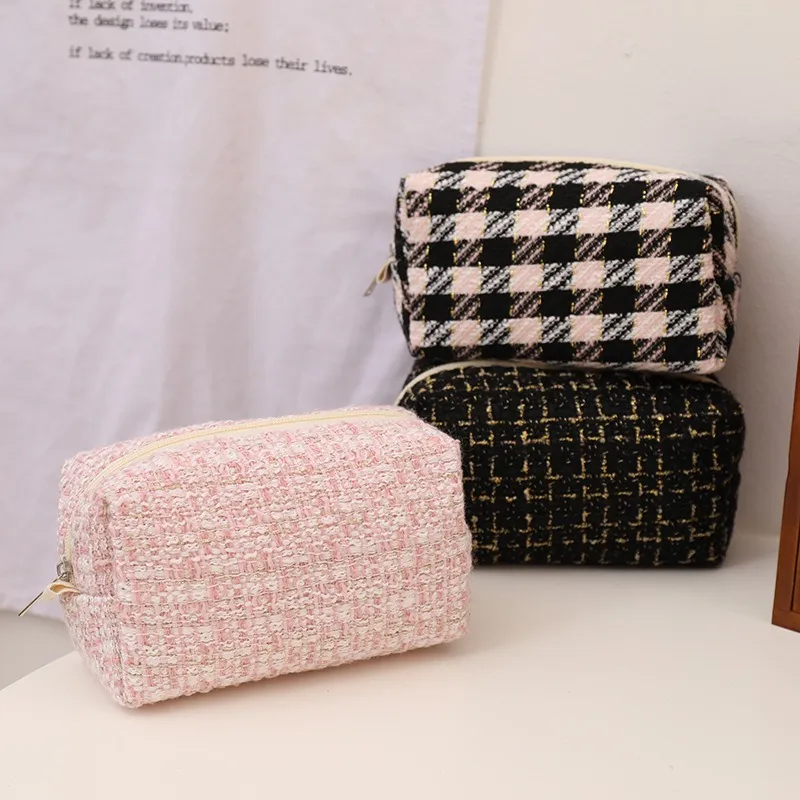 ZHIYIN Refreshing Plaid Skincare Product Storage Bag Large Capacity Portable Make up Tools-8