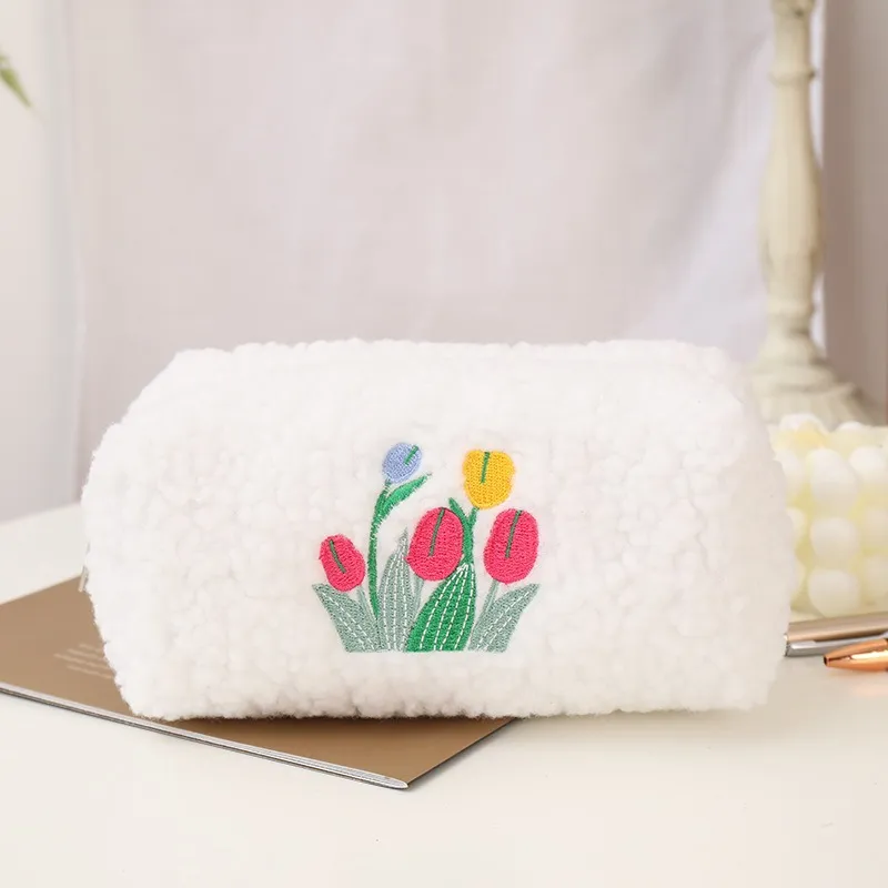ZHIYIN White Floral Large Capacity Travel Toiletry Bag For Skincare Storage Portable Women's Make up Tools-1