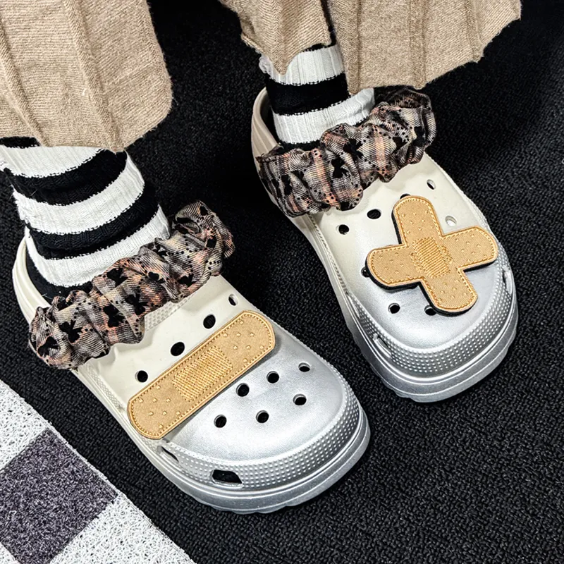 NANJIREN Clogs Unisex Beige Semi Silver-4