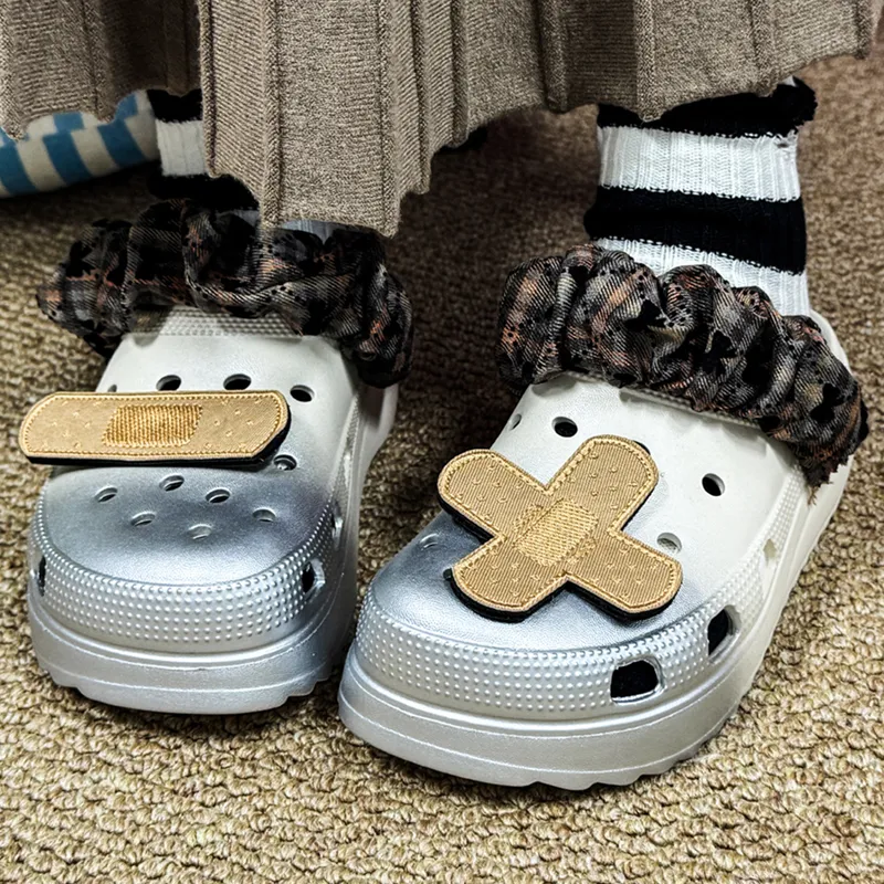 NANJIREN Clogs Unisex Beige Semi Silver-3