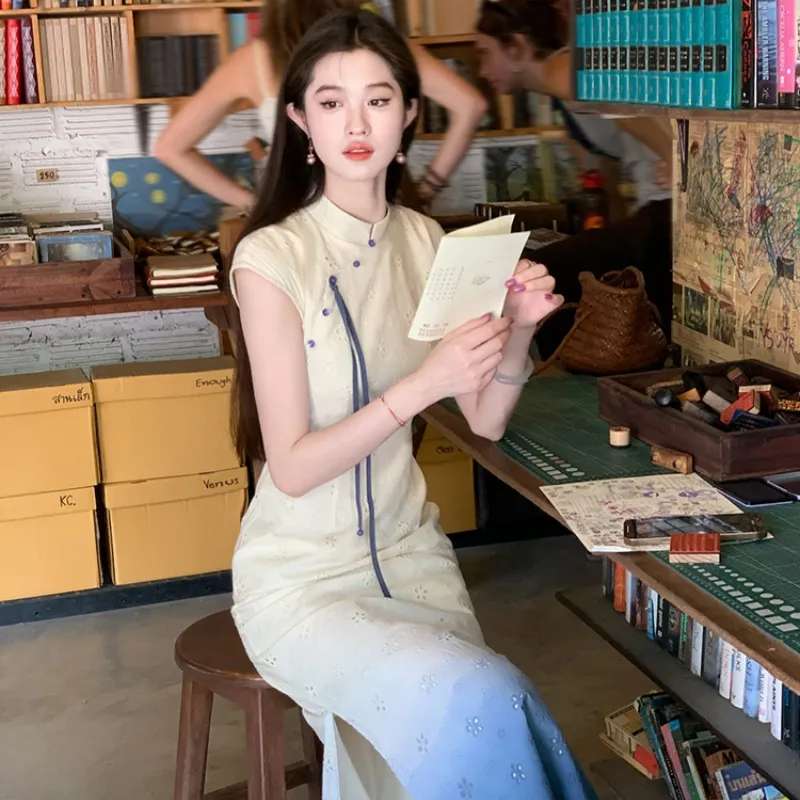 Mu Xiao Xin Cheongsams Women's Apricot Blue-3