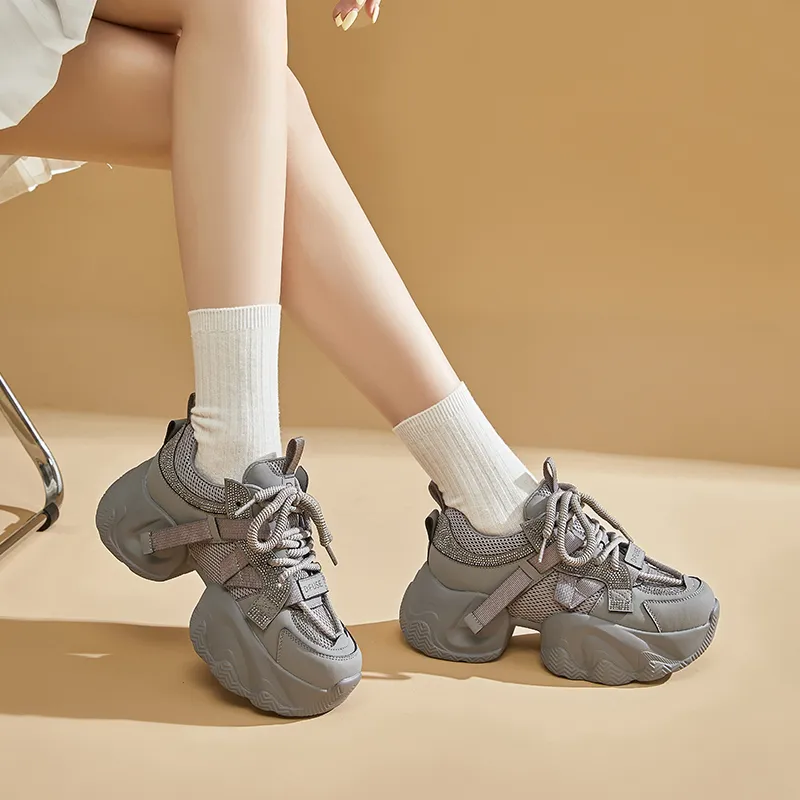 D FUSE SCANDINAVIA Lightweight Low Top Chunky Sneakers Women's-12