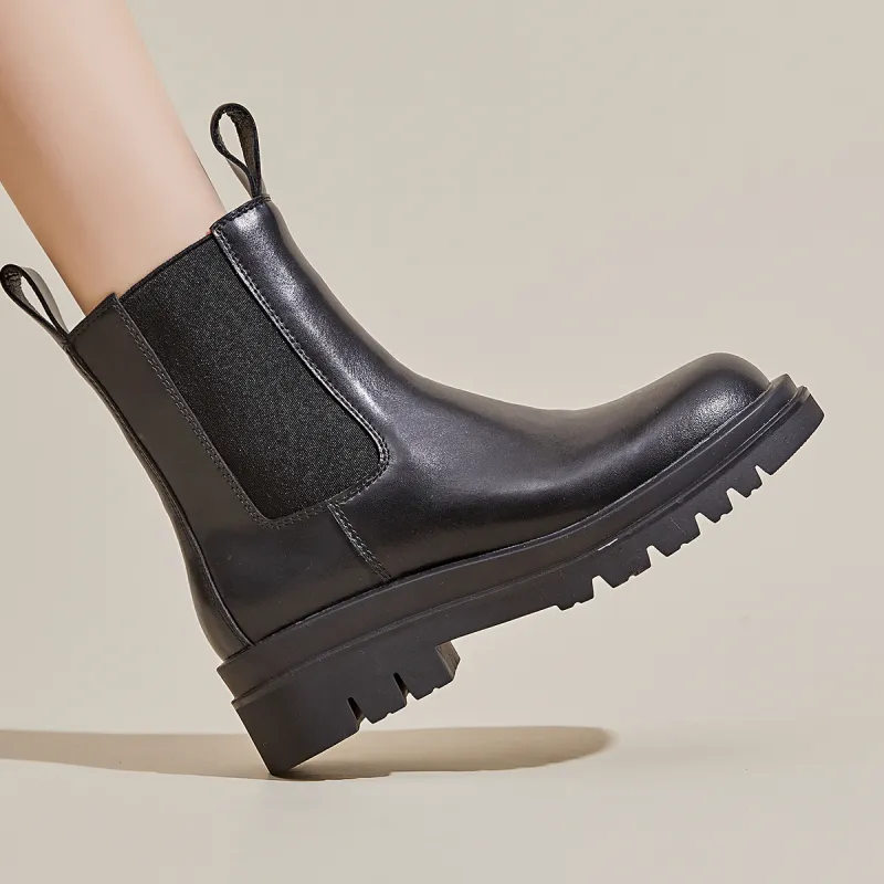 D FUSE SCANDINAVIA Short Chelsea Boots Women's Black-6