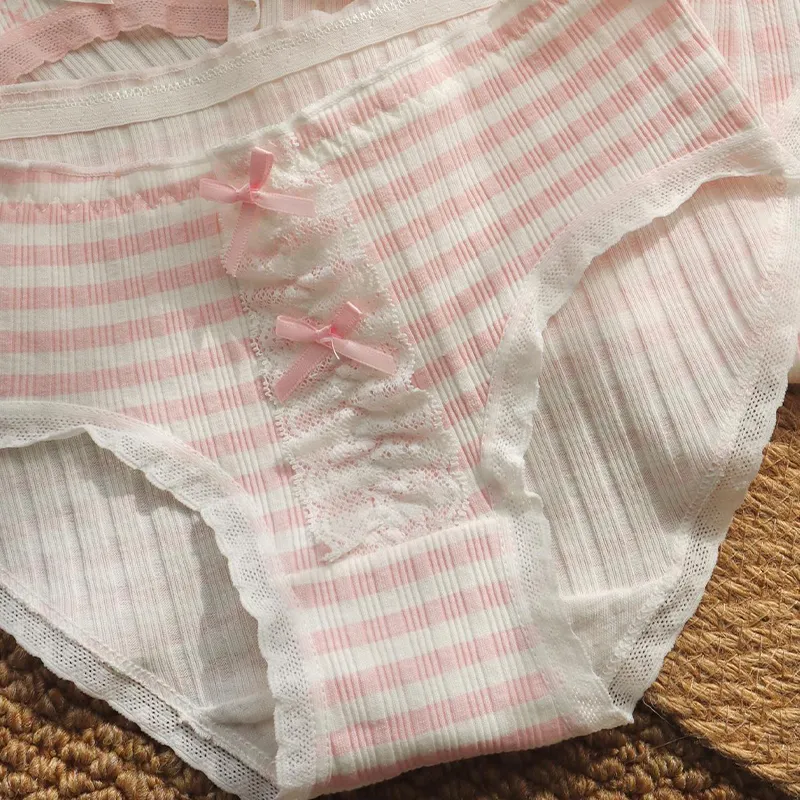 Gentle Welcome Underpants Women's Combo Set-2