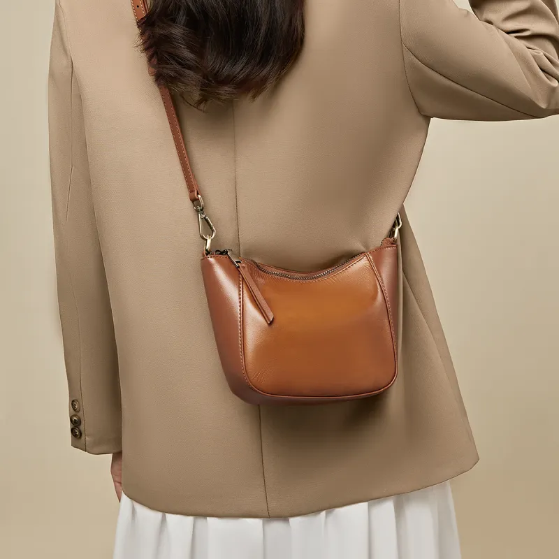 Old Man's Head Top Grain Cow Leather Crossbody Bag Regular Women's Black/White/Lemon/Khaki-15