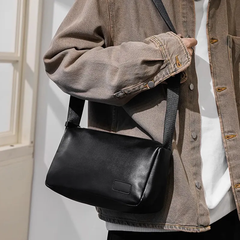 Old Man's Head Synthetic Leather Shoulder Bag Regular Men's Black-4