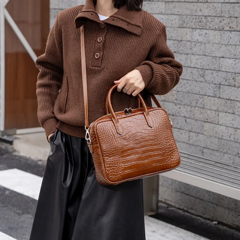 Old Man's Head Cow Leather Handbag Regular Women's Black/Red/Brown-14