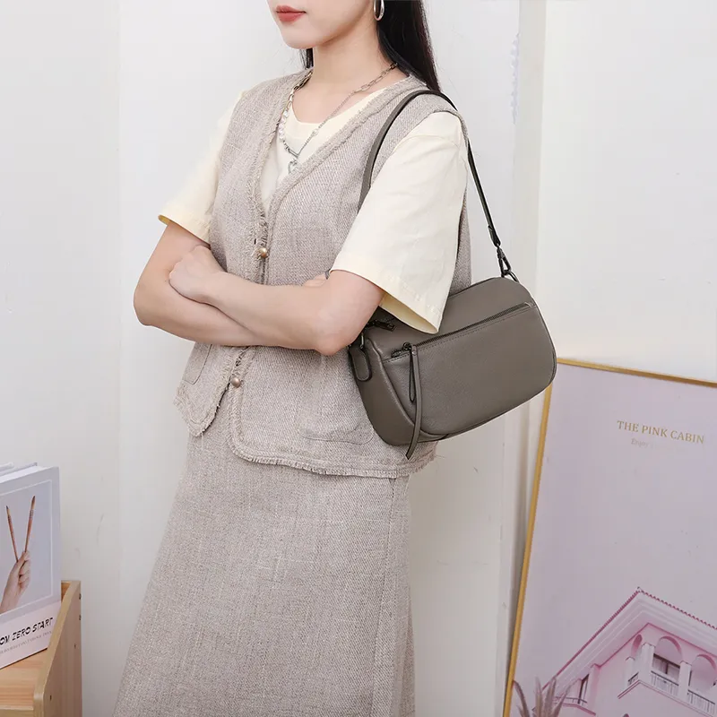 Old Man's Head Top Grain Cow Leather Shoulder Bag Women's Multicolor-4