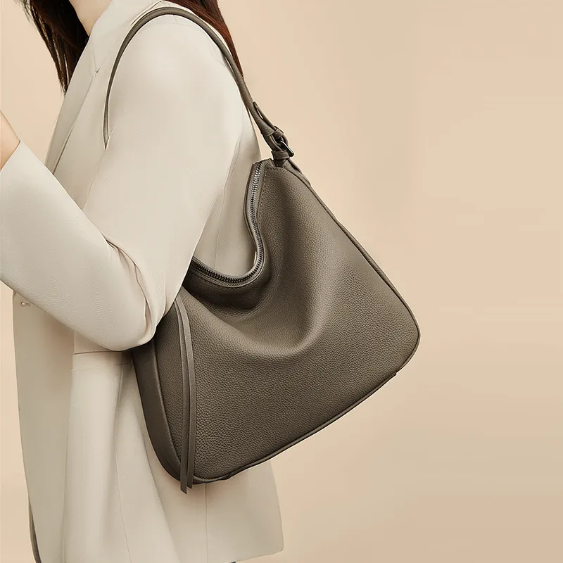Old Man's Head Synthetic Leather Shoulder Bag Regular Women's Black/Gray Blue/Elephant Gray-19