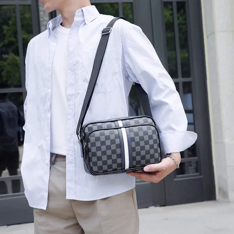 Old Man's Head Synthetic Leather Shoulder Bag Regular Men's Black-4