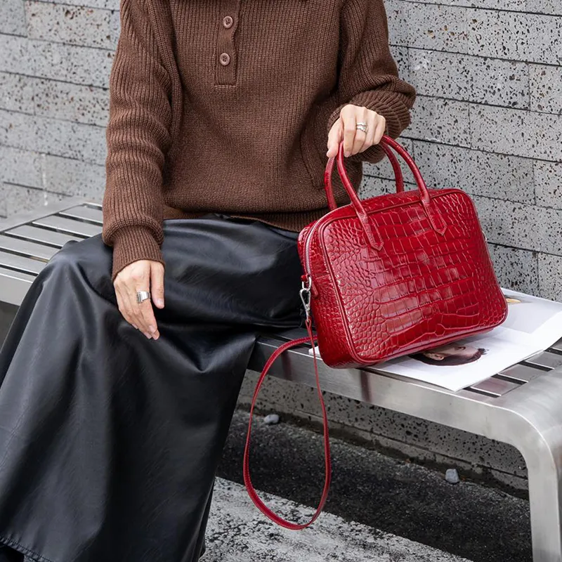 Old Man's Head Cow Leather Handbag Regular Women's Black/Red/Brown-20