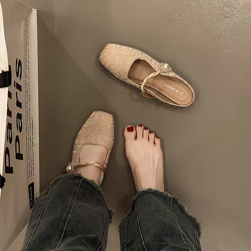 AJPAP Closed Toe Slippers Women's-6