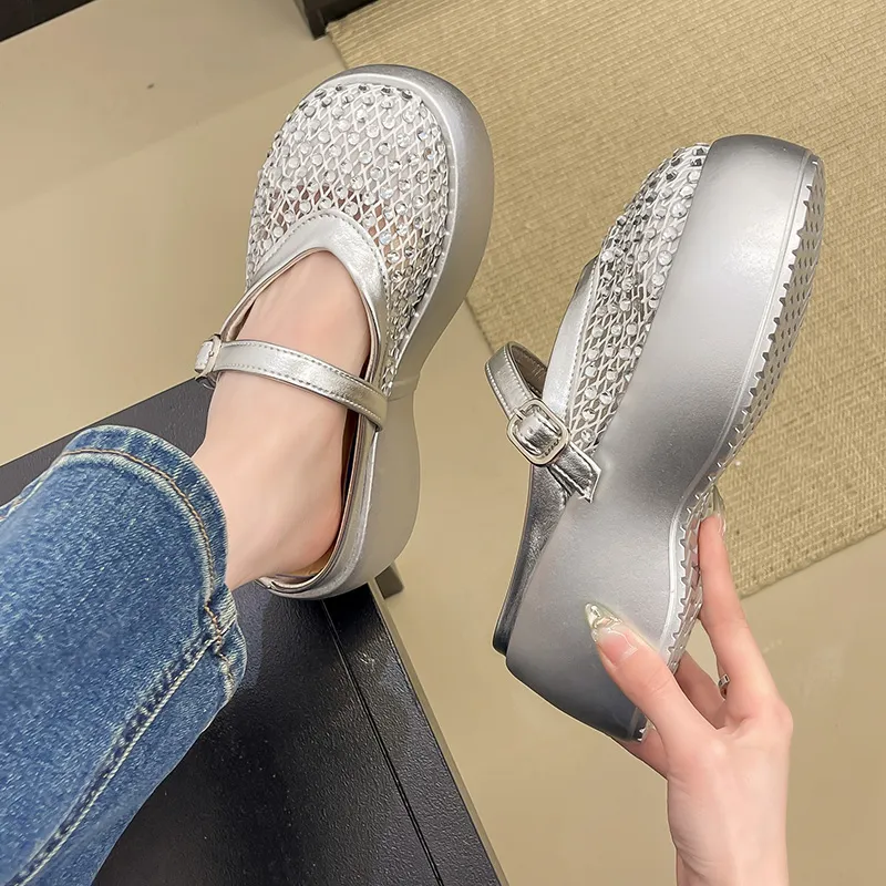 AJPAP Rubber Sole Cut Out Closed Toe Slippers Women's-10
