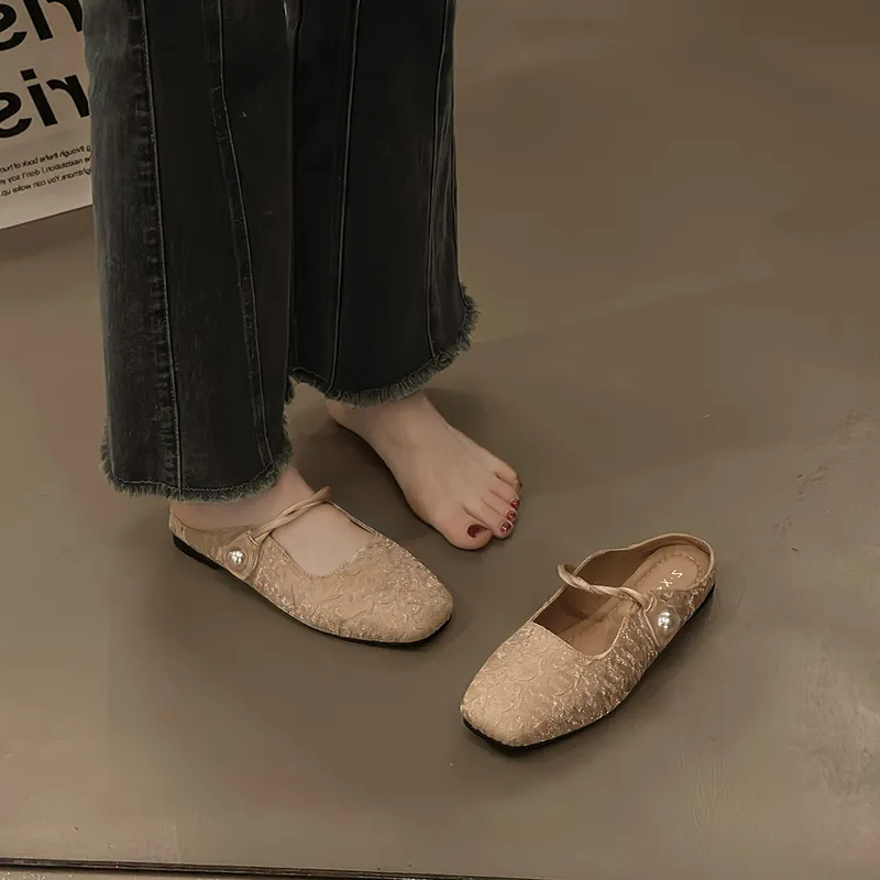 AJPAP Closed Toe Slippers Women's-8