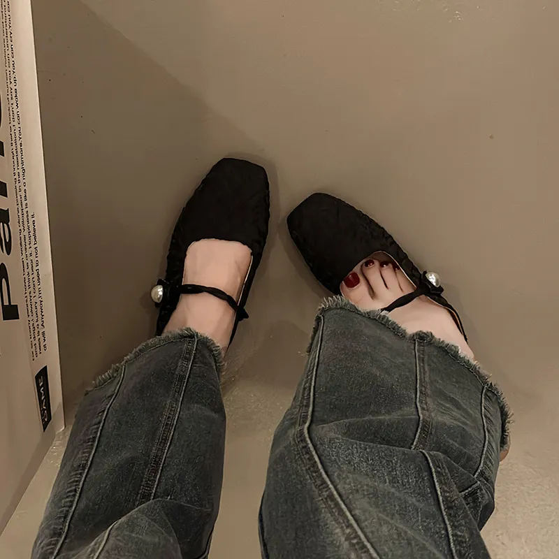 AJPAP Closed Toe Slippers Women's-2