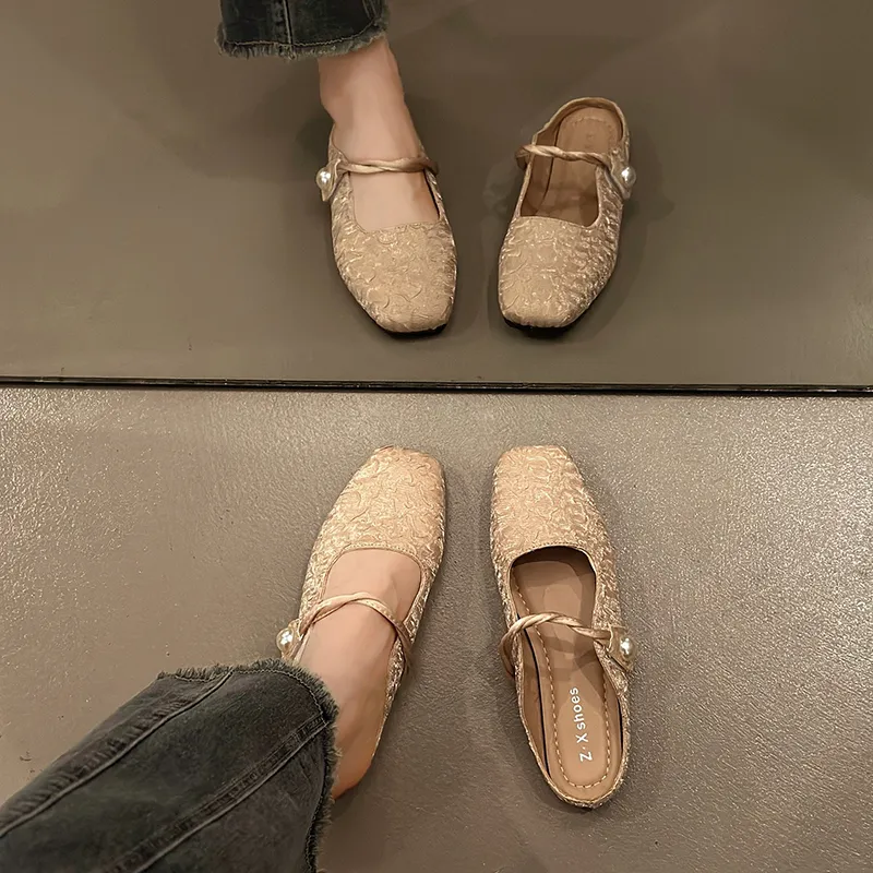 AJPAP Closed Toe Slippers Women's-7