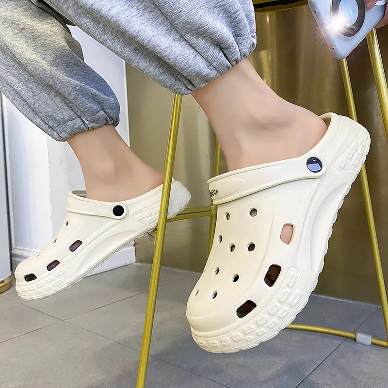 Budding Bear Clogs Men-14