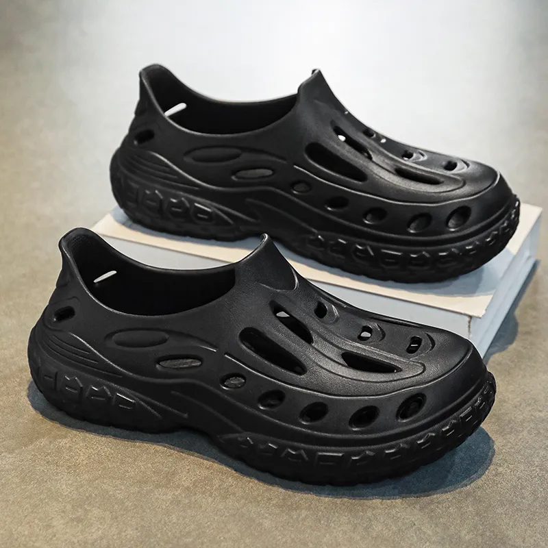 Budding Bear Clogs Men-1
