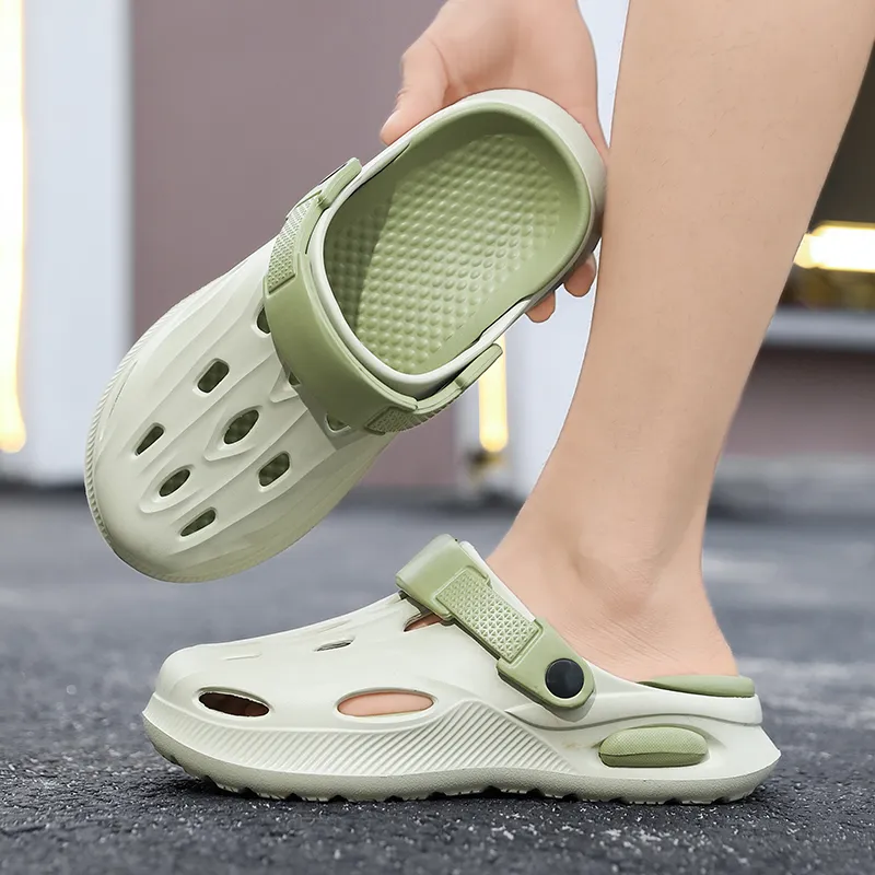 Budding Bear Clogs Men-11