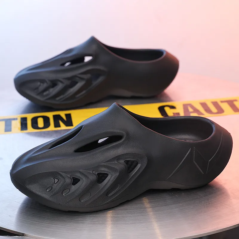 Budding Bear Clogs Men-6