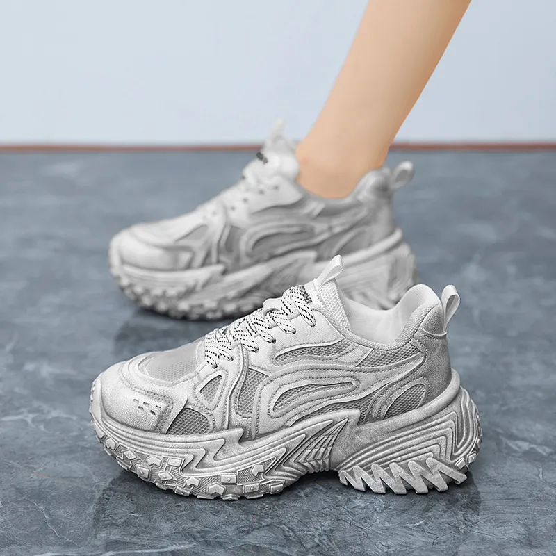 Budding Bear Anti-Slip Wear-Resistant Breathable Lightweight Height Increasing Low-Top Chunky Sneakers Unisex-18