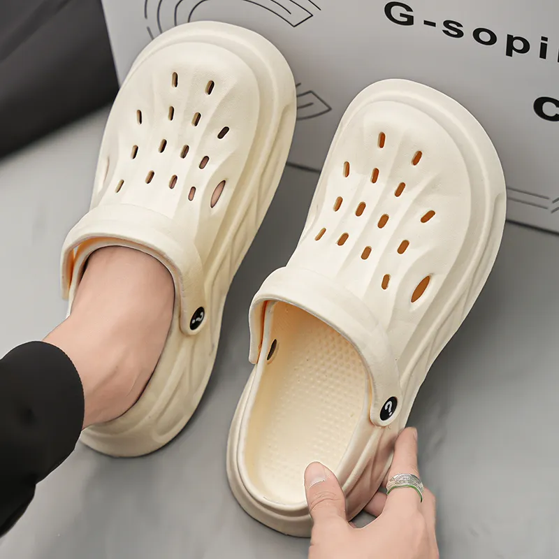 Budding Bear Clogs Men-13