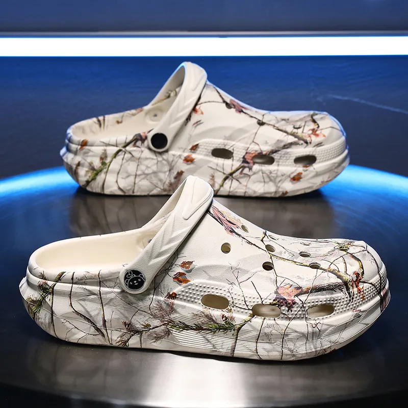Budding Bear Clogs Men-12
