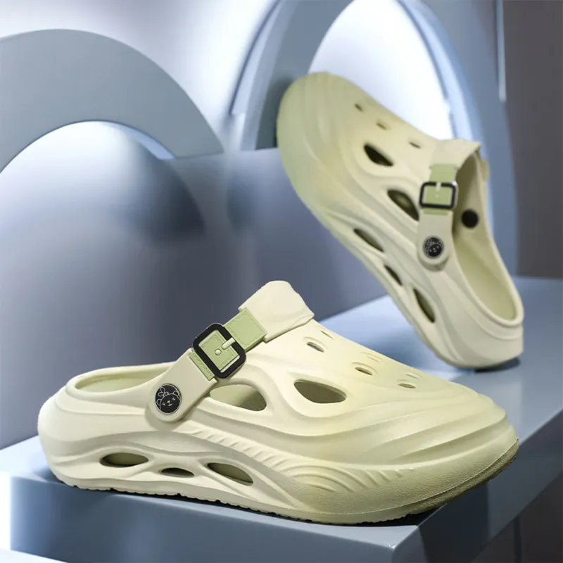 Budding Bear Clogs Men-1