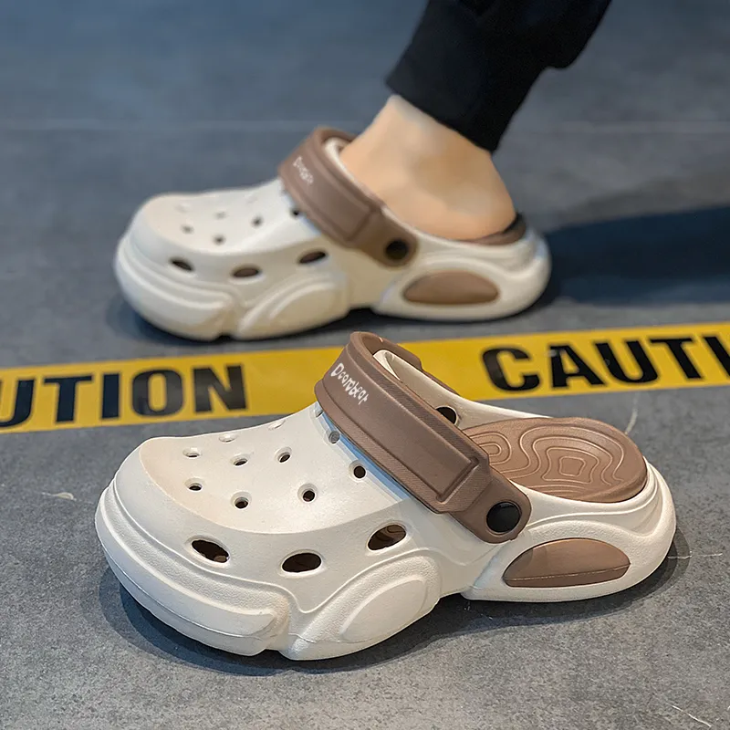 Budding Bear Clogs Men-3