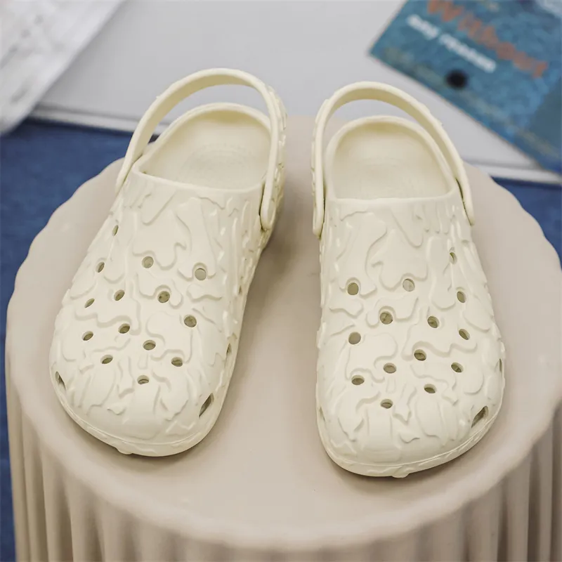 Budding Bear Clogs Men-7