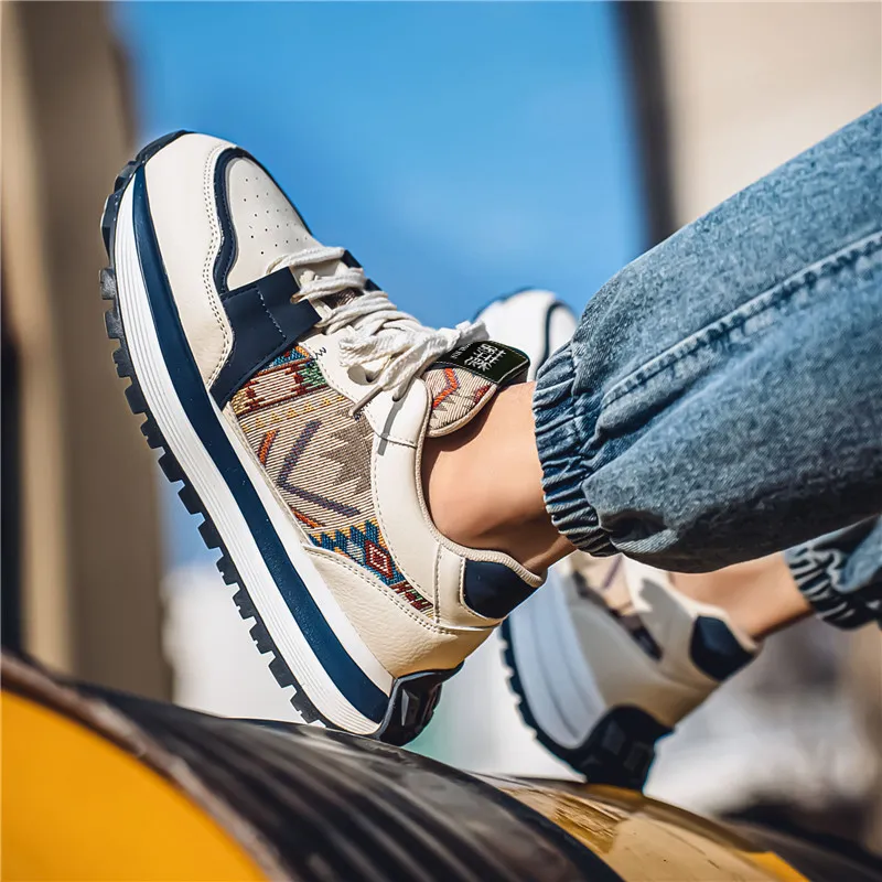Budding Bear Slip Resistant, Abrasion Resistant, Breathable, Height Increasing Low Top Casual Shoes Men's Box-19