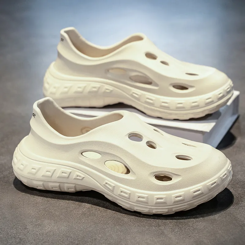 Budding Bear Clogs Men-1
